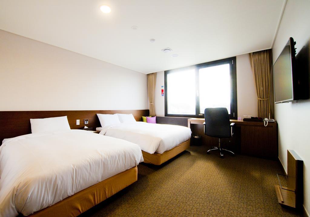 Jeonju Yeonghwa Hotel Room photo