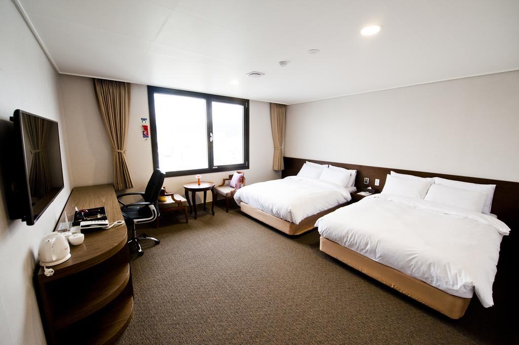 Jeonju Yeonghwa Hotel Room photo