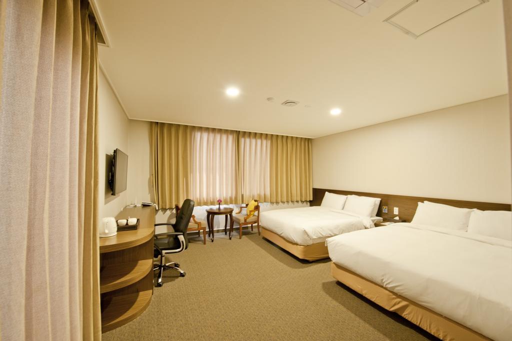 Jeonju Yeonghwa Hotel Room photo