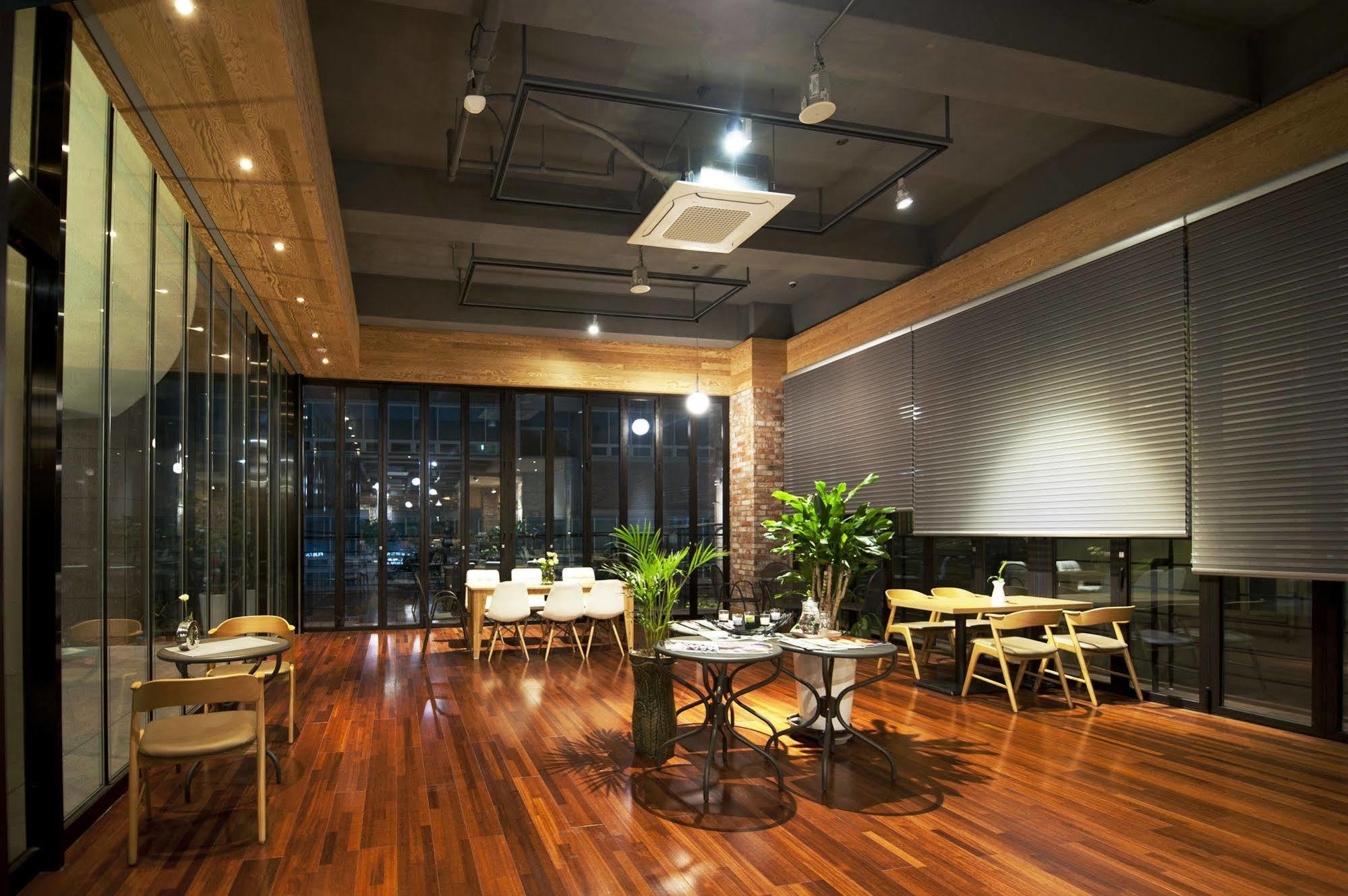 Jeonju Yeonghwa Hotel Exterior photo